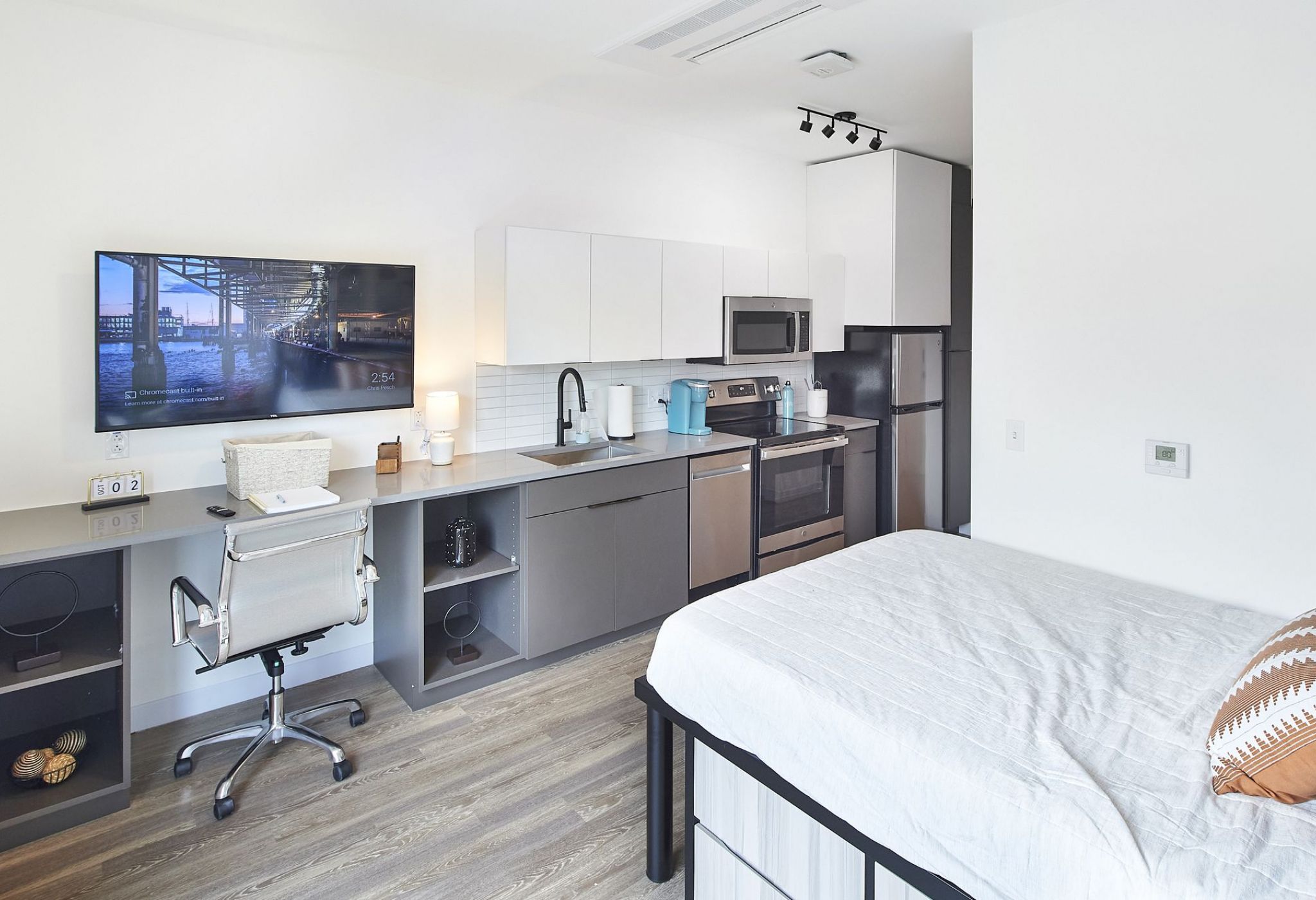 VERVE St. Louis fully furnished studio apartment